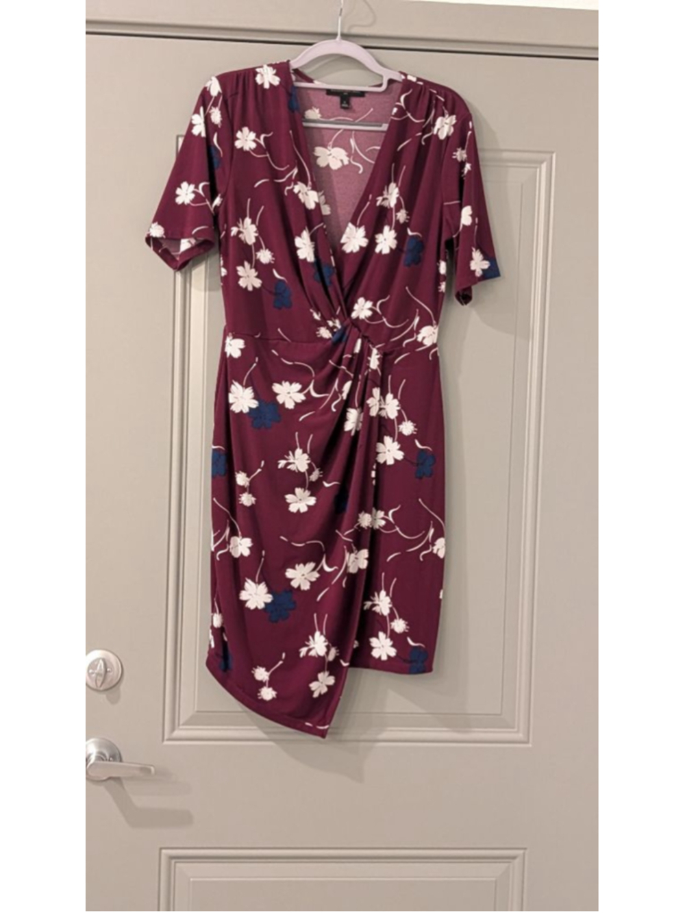Women's Banana Republic Asymmetrical Dress S Burgundy Floral